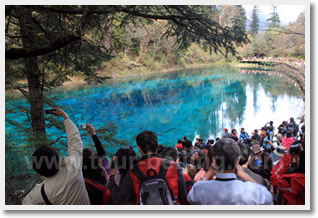 3 Day Huanglong Jiuzhaigou Tour Package